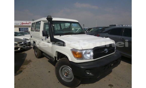 Buy Import Toyota Land Cruiser White Car in Import - Dubai in Belait Buy Import Toyota Land Cruiser White Car in Import - Dubai in Belait