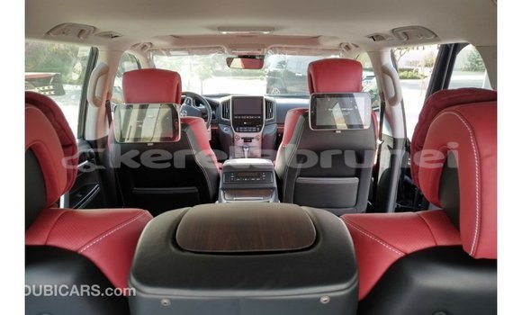 Buy Import Toyota Land Cruiser Black Car in Import - Dubai in Belait Buy Import Toyota Land Cruiser Black Car in Import - Dubai in Belait