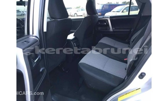 Buy Import Toyota HiAce Other Truck in Import - Dubai in Belait Buy Import Toyota HiAce Other Truck in Import - Dubai in Belait