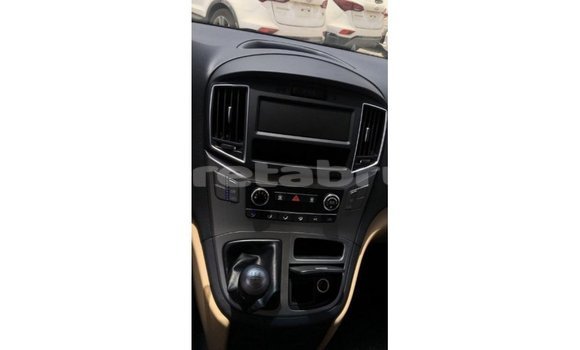 Buy Import Hyundai Accent White Car in Import - Dubai in Belait Buy Import Hyundai Accent White Car in Import - Dubai in Belait