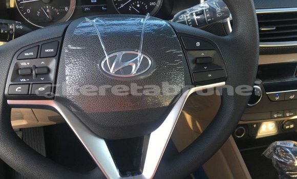 Buy Import Hyundai Tucson White Car in Import - Dubai in Belait Buy Import Hyundai Tucson White Car in Import - Dubai in Belait