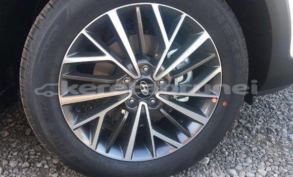 Buy Import Hyundai Tucson White Car in Import - Dubai in Belait Buy Import Hyundai Tucson White Car in Import - Dubai in Belait