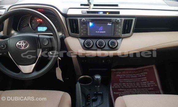 Buy Import Toyota HiAce Red Truck in Import - Dubai in Belait Buy Import Toyota HiAce Red Truck in Import - Dubai in Belait
