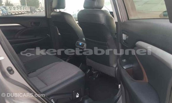 Buy Import Toyota Highlander Other Car in Import - Dubai in Belait Buy Import Toyota Highlander Other Car in Import - Dubai in Belait