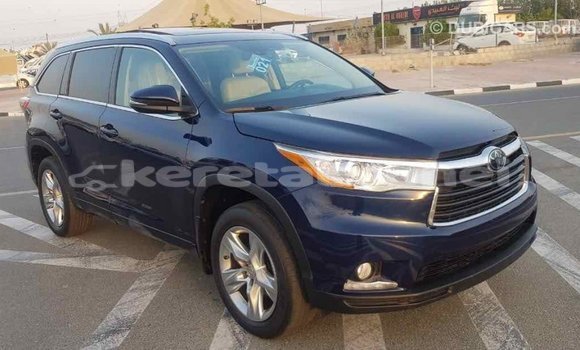 Buy Import Toyota Highlander Blue Car in Import - Dubai in Belait Buy Import Toyota Highlander Blue Car in Import - Dubai in Belait