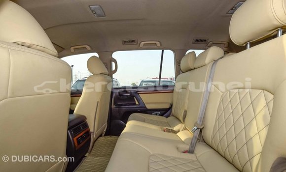 Buy Import Toyota Land Cruiser White Car in Import - Dubai in Belait Buy Import Toyota Land Cruiser White Car in Import - Dubai in Belait