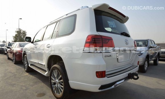 Buy Import Toyota Land Cruiser White Car in Import - Dubai in Belait Buy Import Toyota Land Cruiser White Car in Import - Dubai in Belait