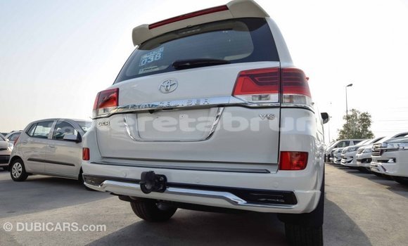 Buy Import Toyota Land Cruiser White Car in Import - Dubai in Belait Buy Import Toyota Land Cruiser White Car in Import - Dubai in Belait