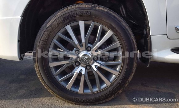 Buy Import Toyota Land Cruiser White Car in Import - Dubai in Belait Buy Import Toyota Land Cruiser White Car in Import - Dubai in Belait
