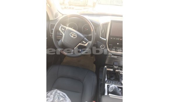 Buy Import Toyota Land Cruiser Black Car in Import - Dubai in Belait Buy Import Toyota Land Cruiser Black Car in Import - Dubai in Belait