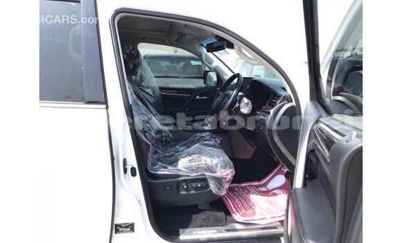 Buy Import Lexus LX White Car in Import - Dubai in Belait Buy Import Lexus LX White Car in Import - Dubai in Belait