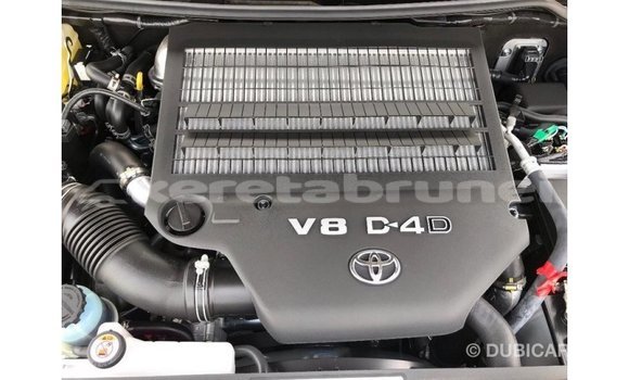 Buy Import Toyota Land Cruiser Black Car in Import - Dubai in Belait Buy Import Toyota Land Cruiser Black Car in Import - Dubai in Belait
