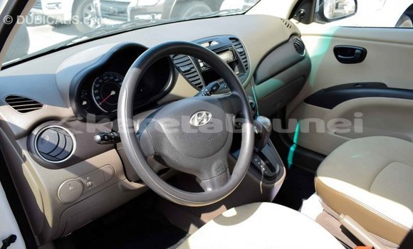Buy Import Hyundai i10 White Car in Import - Dubai in Belait Buy Import Hyundai i10 White Car in Import - Dubai in Belait