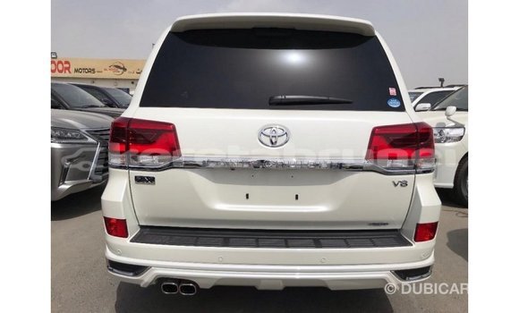 Buy Import Toyota Land Cruiser White Car in Import - Dubai in Belait Buy Import Toyota Land Cruiser White Car in Import - Dubai in Belait