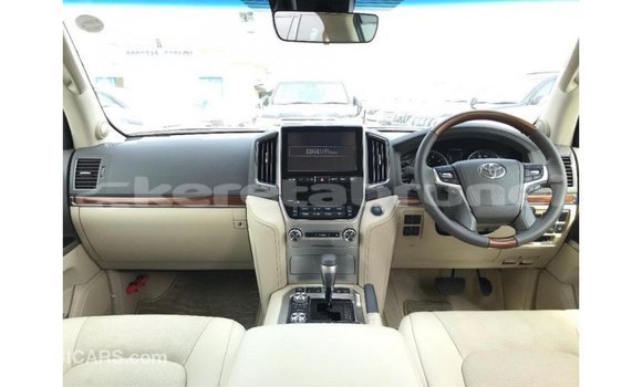 Buy Import Toyota Land Cruiser White Car in Import - Dubai in Belait Buy Import Toyota Land Cruiser White Car in Import - Dubai in Belait