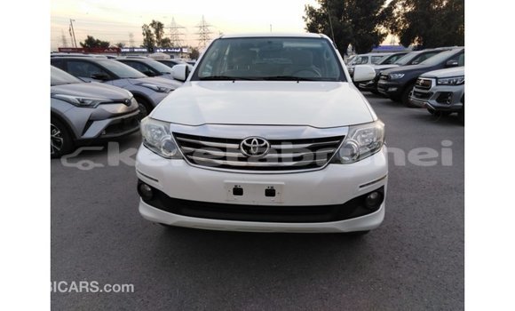 Buy Import Toyota Fortuner White Car in Import - Dubai in Belait Buy Import Toyota Fortuner White Car in Import - Dubai in Belait