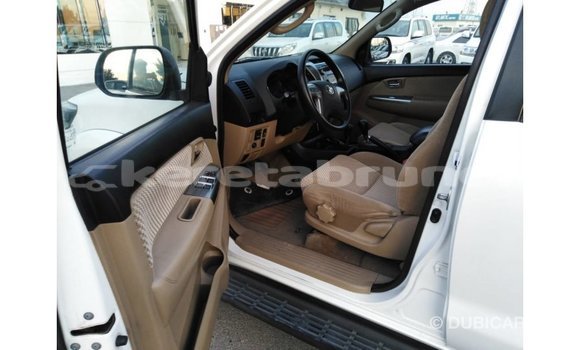 Buy Import Toyota Fortuner White Car in Import - Dubai in Belait Buy Import Toyota Fortuner White Car in Import - Dubai in Belait