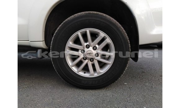 Buy Import Toyota Fortuner White Car in Import - Dubai in Belait Buy Import Toyota Fortuner White Car in Import - Dubai in Belait