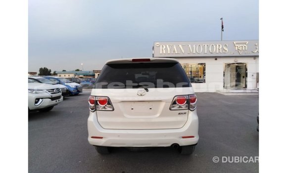 Buy Import Toyota Fortuner White Car in Import - Dubai in Belait Buy Import Toyota Fortuner White Car in Import - Dubai in Belait