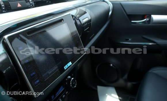 Buy Import Toyota Hilux Black Car in Import - Dubai in Belait Buy Import Toyota Hilux Black Car in Import - Dubai in Belait