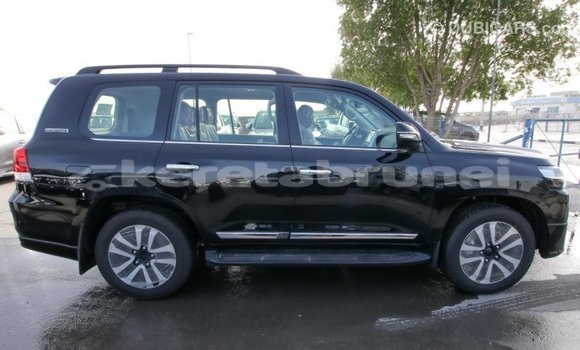 Buy Import Toyota Land Cruiser Black Car in Import - Dubai in Belait Buy Import Toyota Land Cruiser Black Car in Import - Dubai in Belait