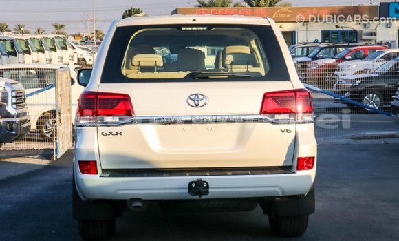 Buy Import Toyota Land Cruiser White Car in Import - Dubai in Belait Buy Import Toyota Land Cruiser White Car in Import - Dubai in Belait