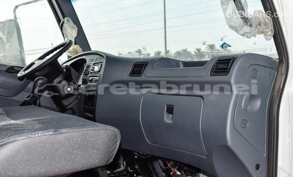 Buy Import Mercedes-Benz 190 White Car in Import - Dubai in Belait Buy Import Mercedes-Benz 190 White Car in Import - Dubai in Belait