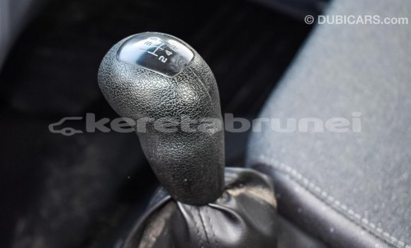 Buy Import Mercedes-Benz 190 White Car in Import - Dubai in Belait Buy Import Mercedes-Benz 190 White Car in Import - Dubai in Belait