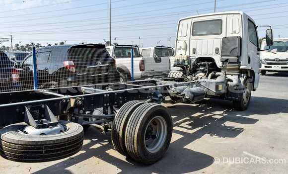 Buy Import Mercedes-Benz 190 White Car in Import - Dubai in Belait Buy Import Mercedes-Benz 190 White Car in Import - Dubai in Belait