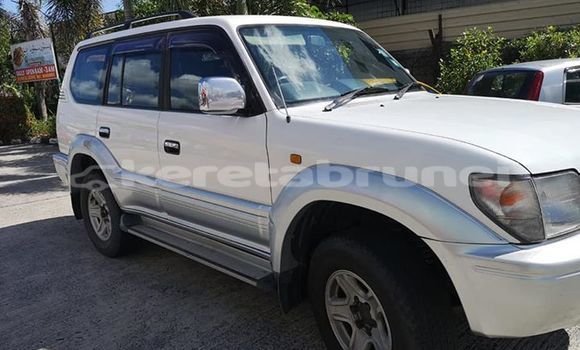 Buy Used Toyota Prado White Car in Bandar Seri Begawan in Brunei-Muara Buy Used Toyota Prado White Car in Bandar Seri Begawan in Brunei-Muara